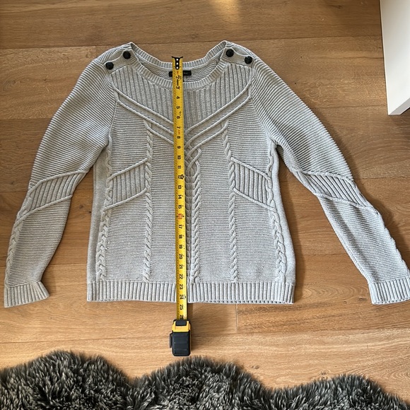 Banana Republic XL Knit Sweater - Picture 7 of 10